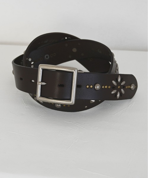 Editors Draw（エディターズドロー）の「スクエアバックル スタッズレザーベルト（ベルト・メンズ・ダークブラウン/ブラック・FREE）」の2枚目の写真