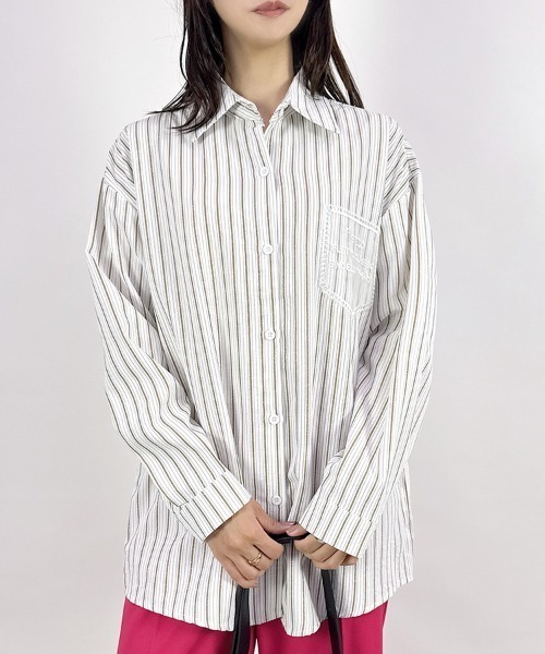 CLOTHY（クロシィ）の「【刺繍ポケットがアクセント◎1枚でサマになる旬シャツ】シアーポケットストライプシャツ（シャツ/ブラウス・レディース・アイボリー/マスタード/オフホワイト・MEDIUM）」の7枚目の写真
