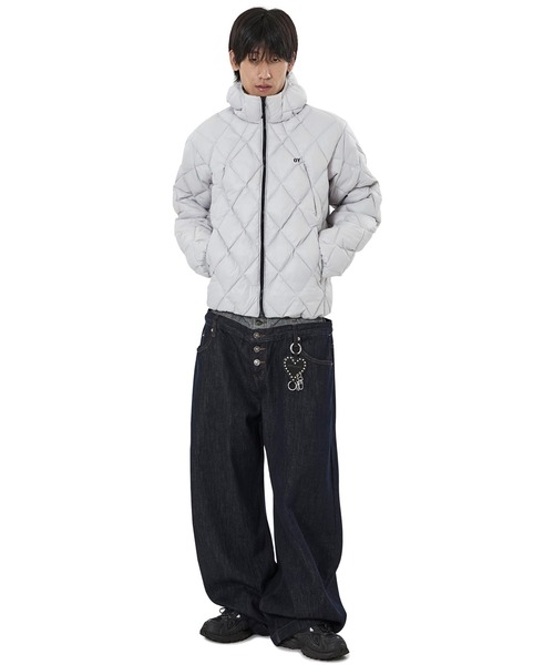 OY(オーワイ)の「『OY/オーワイ』DIAMOND QUILTED CURVED PANEL LIGHTWEIGHT PUFFER JACKET/ダイアモンドキルトカーブ パネルライトダウン(ダウンジャケット/コート・レディース・ブラック/ライトグレー・L)」の21枚目の写真