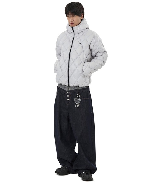 OY(オーワイ)の「『OY/オーワイ』DIAMOND QUILTED CURVED PANEL LIGHTWEIGHT PUFFER JACKET/ダイアモンドキルトカーブ パネルライトダウン(ダウンジャケット/コート・レディース・ブラック/ライトグレー・L)」の22枚目の写真