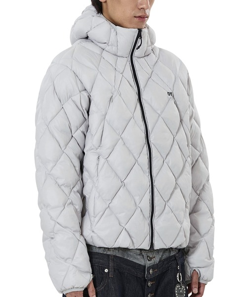 OY(オーワイ)の「『OY/オーワイ』DIAMOND QUILTED CURVED PANEL LIGHTWEIGHT PUFFER JACKET/ダイアモンドキルトカーブ パネルライトダウン(ダウンジャケット/コート・レディース・ブラック/ライトグレー・L)」の17枚目の写真