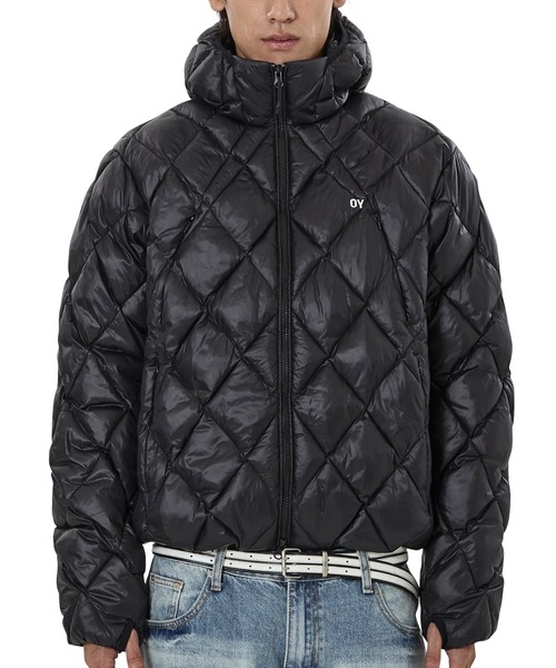 OY(オーワイ)の「『OY/オーワイ』DIAMOND QUILTED CURVED PANEL LIGHTWEIGHT PUFFER JACKET/ダイアモンドキルトカーブ パネルライトダウン(ダウンジャケット/コート・レディース・ブラック/ライトグレー・L)」の4枚目の写真