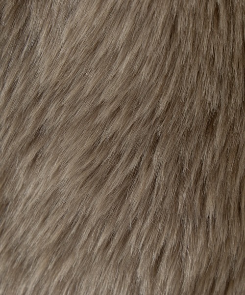 COLONY 2139（コロニートゥーワンスリーナイン）の「ロングフェイクファーベスト（ベスト・レディース・グレイッシュベージュ/チャコールグレー/モカ・FREE）」の17枚目の写真