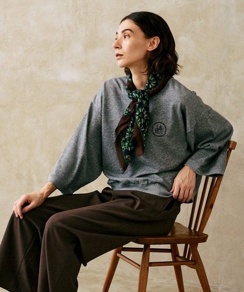 LA MARINE FRANCAISE（マリン フランセーズ）の「【LA HUTTE】別注クロップドスウェット（Tシャツ/カットソー・レディース・グレー・FREE）」の6枚目の写真