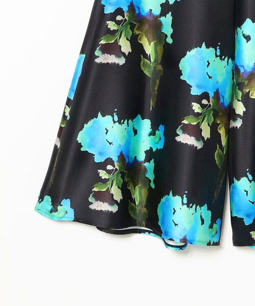 EFFE BEAMS（エッフェビームス）の「M・fil / ムーンセット パンツ（その他パンツ・レディース・ロイヤルブルー・38/36）」の4枚目の写真