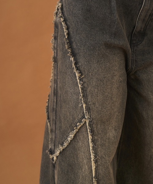 PLAN To(プラントゥ)の「Balloon Wide Flare Vintage Denim / バルーンワイドフレアヴィンテージデニム(デニムパンツ・メンズ・ブラック/ブルー・LARGE/MEDIUM/SMALL)」の17枚目の写真