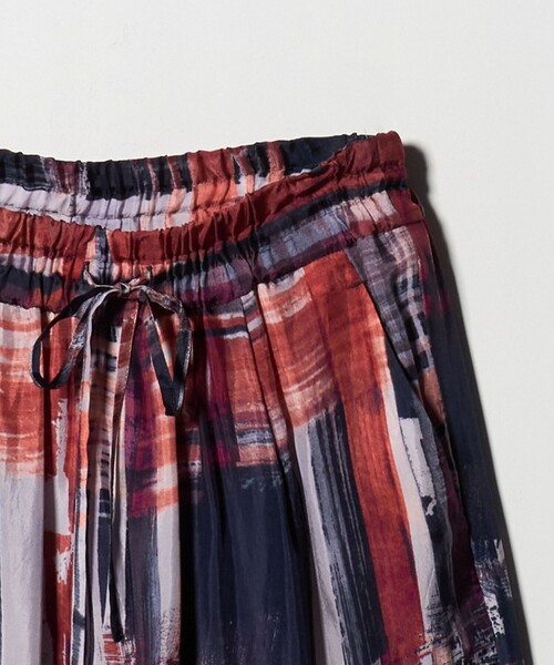 SACRA（サクラ）の「＜SACRA＞ブラッシュ プリント パンツ（その他パンツ・レディース・ネイビー・38/36）」の3枚目の写真