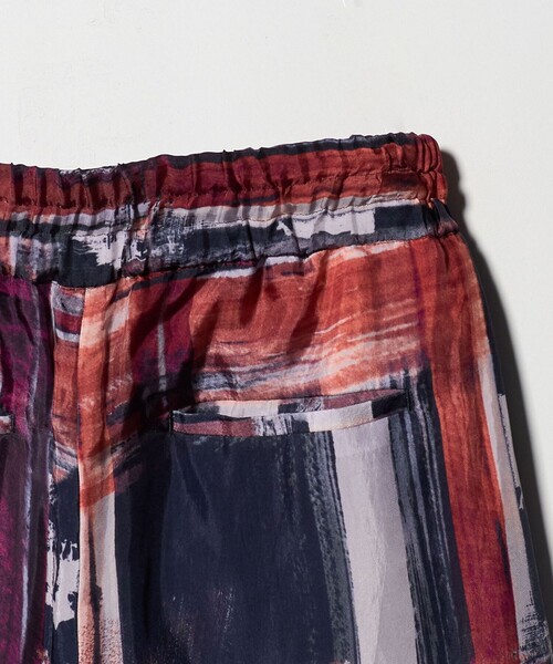 SACRA（サクラ）の「＜SACRA＞ブラッシュ プリント パンツ（その他パンツ・レディース・ネイビー・38/36）」の5枚目の写真