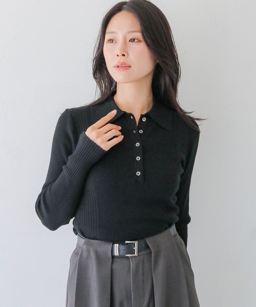 HER CLOSET（ハークローゼット）の「【HER CLOSET】大人のポロリブニット RIB KNIT POLO TOP（ニット/セーター・レディース・オフホワイト/グレイッシュベージュ/ブラック・MEDIUM）」の3枚目の写真