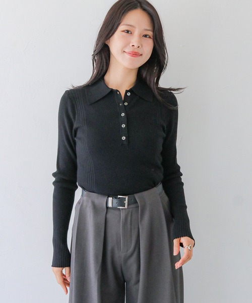 HER CLOSET（ハークローゼット）の「【HER CLOSET】大人のポロリブニット RIB KNIT POLO TOP（ニット/セーター・レディース・オフホワイト/グレイッシュベージュ/ブラック・MEDIUM）」の4枚目の写真
