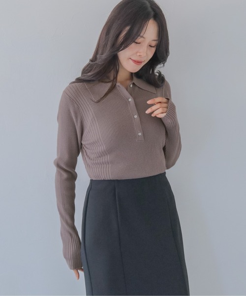 HER CLOSET（ハークローゼット）の「【HER CLOSET】大人のポロリブニット RIB KNIT POLO TOP（ニット/セーター・レディース・オフホワイト/グレイッシュベージュ/ブラック・MEDIUM）」の18枚目の写真
