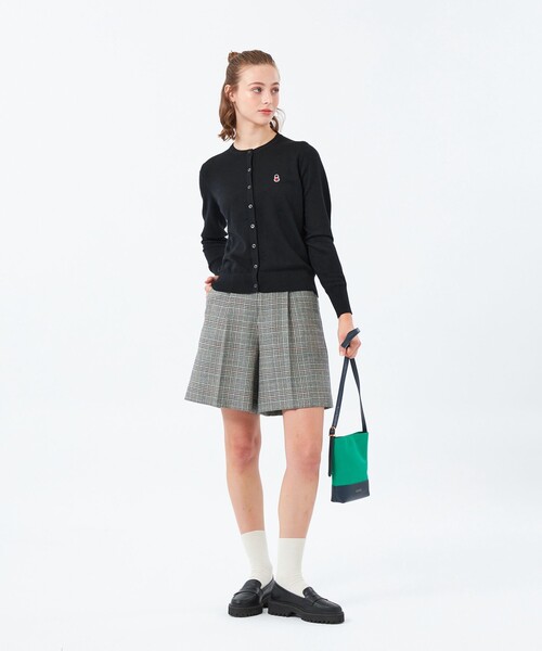 MACKINTOSH PHILOSOPHY（ﾏｯｷﾝﾄｯｼｭ ﾌｨﾛｿﾌｨｰ）の「【WEB&一部店舗限定】バッキンガムベア ワッペンニットカーディガン（カーディガン/ボレロ・レディース・ブラック/ホワイト系その他/パープル系その他4/ダークネイビー/ブラウン/グレー系その他2・38）」の17枚目の写真