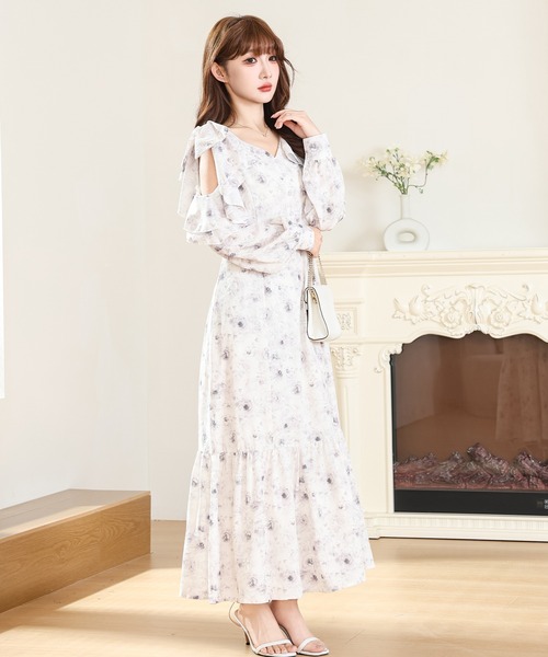 Anely（アネリー）の「花柄 フリル オープンスリーブ ティアード ロング ワンピース（ワンピース・レディース・ピンク/グレー・FREE）」の8枚目の写真