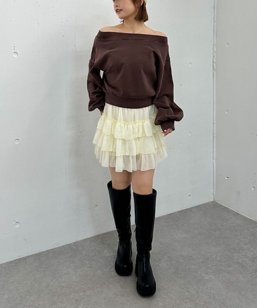 archives（アルシーヴ）の「ピグメントオフショルスウェット（スウェット・レディース・ブラウン/チャコールグレー/アイボリー・MEDIUM）」の5枚目の写真