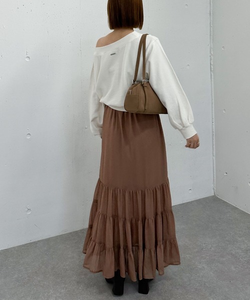 archives（アルシーヴ）の「ピグメントオフショルスウェット（スウェット・レディース・ブラウン/チャコールグレー/アイボリー・MEDIUM）」の16枚目の写真