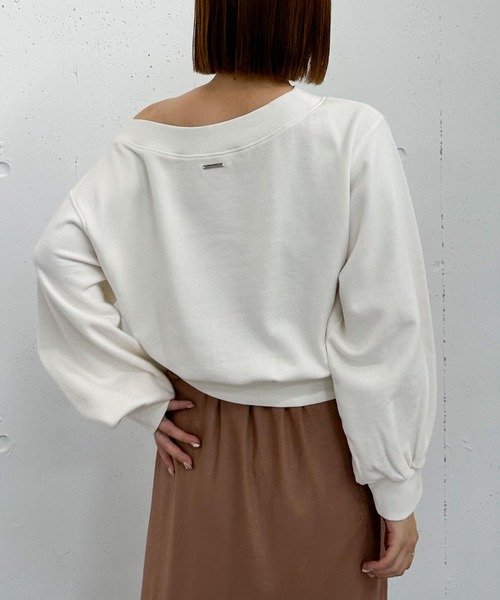 archives（アルシーヴ）の「ピグメントオフショルスウェット（スウェット・レディース・ブラウン/チャコールグレー/アイボリー・MEDIUM）」の11枚目の写真