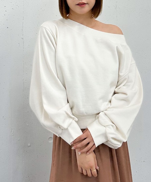 archives（アルシーヴ）の「ピグメントオフショルスウェット（スウェット・レディース・ブラウン/チャコールグレー/アイボリー・MEDIUM）」の8枚目の写真