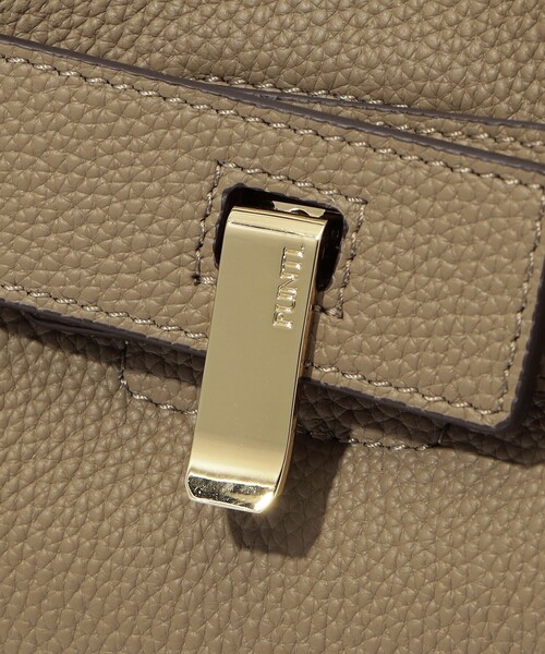 TOMORROWLAND （トゥモローランド）の「PUNTI. MIRROR ハンドバッグ（ハンドバッグ・レディース・ベージュ/ブラック・FREE）」の15枚目の写真