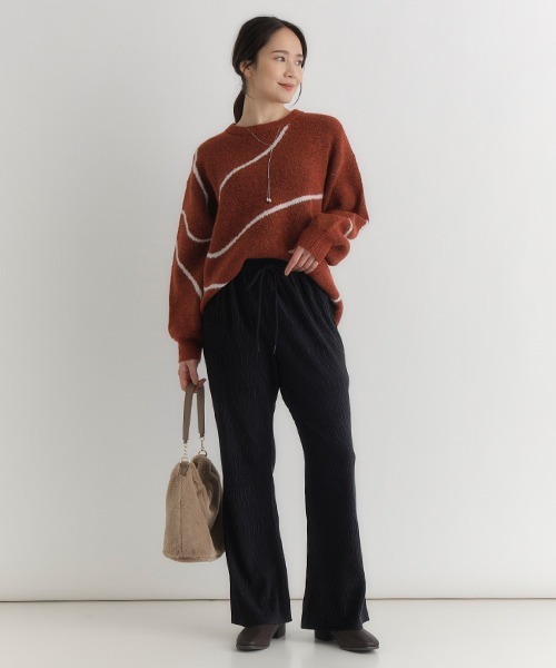 Right-on(ライトオン)の「【HONEYSUCKLE ROSE】ベロア楊柳フレアパンツ(楊柳/ベロア/フレアパンツ/シルエット/リラックス感)(その他パンツ・レディース・ブラック/カーキブラウン/ライトグレー・S/M/L)」の12枚目の写真