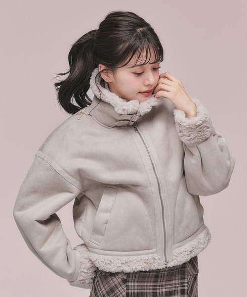 fupel(フぺル)の「2way fur mouton coat / 2way ファームートンコート(ムートンコート・レディース・アイボリー/グレイッシュベージュ・FREE)」の15枚目の写真