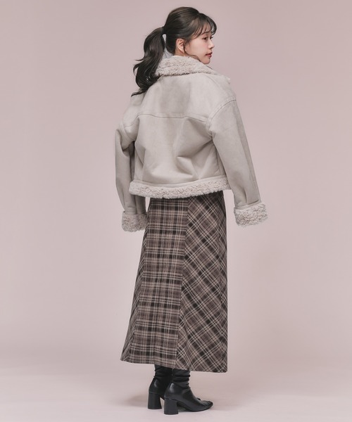 fupel(フぺル)の「2way fur mouton coat / 2way ファームートンコート(ムートンコート・レディース・アイボリー/グレイッシュベージュ・FREE)」の11枚目の写真