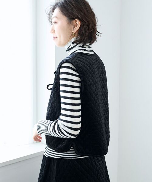 le.coeur blanc(ルクールブラン)の「TORRAZZO DONNAキルトベロアジャケット(その他アウター・レディース・ブラック/ブラウン・38)」の6枚目の写真