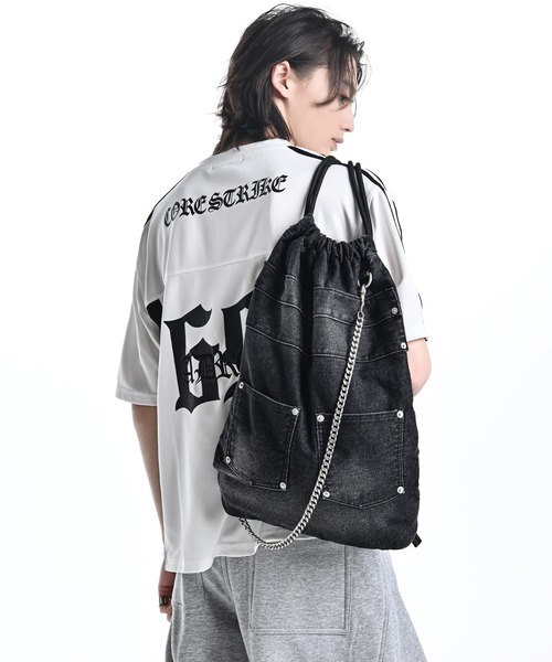 ADRER（アドラー）の「Chain Denim Knapsack / チェーンデニムナップサック（バックパック/リュック・メンズ・ブラック・FREE）」の2枚目の写真
