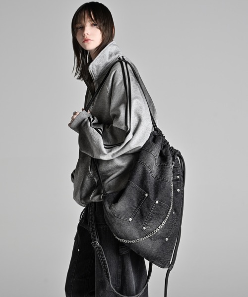 ADRER（アドラー）の「Chain Denim Knapsack / チェーンデニムナップサック（バックパック/リュック・メンズ・ブラック・FREE）」の9枚目の写真