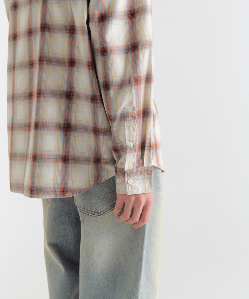 MUSINSA STANDARD（ムシンサスタンダード）の「リラックスドオンブレチェックシャツ[ベージュ/オレンジ]（シャツ/ブラウス・メンズ・その他・SMALL/MEDIUM/LARGE/X-LARGE/XX-LARGE）」の5枚目の写真