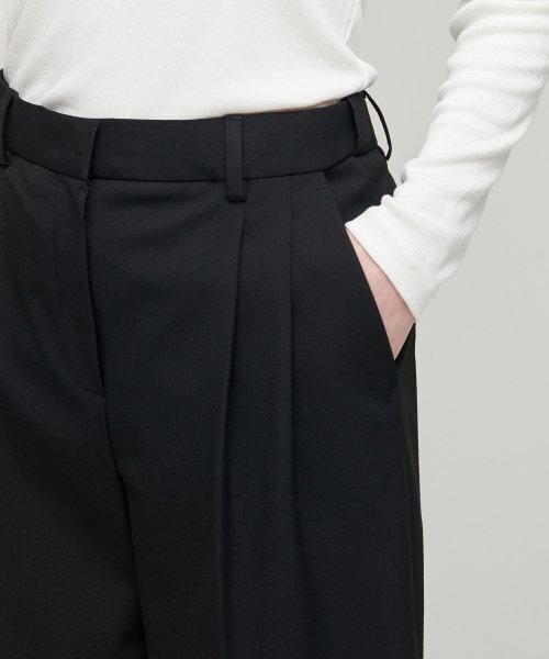 MUSINSA STANDARD WOMAN（ムシンサスタンダードウーマン）の「ウーマンズワイドバミューダ隠しバンディングハーフスラックス[ブラック]（スラックス・レディース・その他・34/32/30/31/24/25/26/27/28/29）」の5枚目の写真