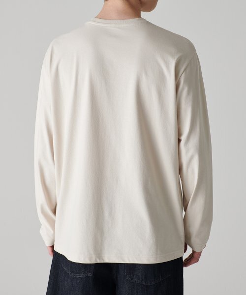 MUSINSA STANDARD（ムシンサスタンダード）の「[クールタンダード] クルーネック長袖Tシャツ [エクリュ]（Tシャツ/カットソー・メンズ・その他・XX-LARGE/MEDIUM/LARGE/X-LARGE/XXX-LARGE）」の2枚目の写真