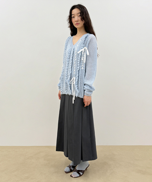 SINOON(シヌーン)の「Sinoon Pleated Maxi Skirt (Grey)(スカート・レディース・グレー・SMALL/MEDIUM)」の2枚目の写真