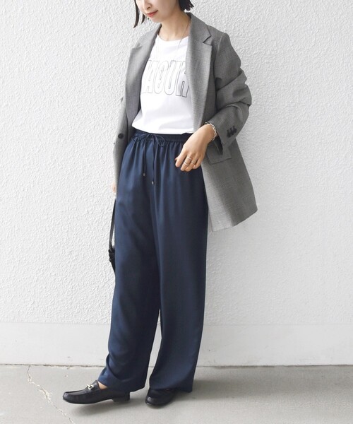 SHIPS(シップス)の「〈手洗い可能〉サテン ドロスト パンツ(その他パンツ・レディース・ネイビー/ダークグレー/ピンク・ONE SIZE)」の21枚目の写真