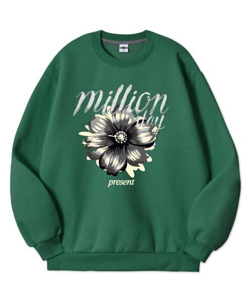 MILLION DAY（ミリオンデイ）の「MILLION Paints Special Double-Sided Man-to-Man（スウェット・メンズ・アイボリー/ダークグリーン/ダークネイビー/ブラック・LARGE/MEDIUM/X-LARGE/XXXX-LARGE/XXX-LARGE/XX-LARGE）」の2枚目の写真