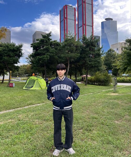 COVERNAT(カバーナット)の「アーチロゴサテンバスティブラウン(その他アウター・レディース・その他・SMALL/MEDIUM/LARGE/X-LARGE)」の10枚目の写真