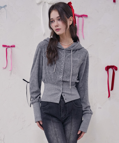 Vivacious(ビバシャス)の「Serena Snap Hoody Zip-up_4Colors(パーカー・レディース・グレー/ブラック/ピンク/アイボリー・SMALL/MEDIUM)」の7枚目の写真