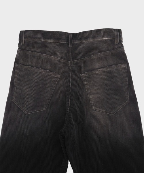 CONZ(コンズ)の「CORDUROY BLAST PAINT CURVED LEG PANTS(その他パンツ・レディース・ブラック/ライトベージュ・1/2/3)」の16枚目の写真