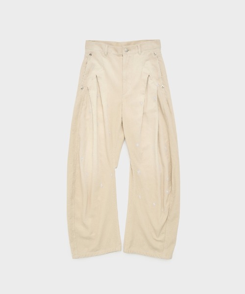 CONZ(コンズ)の「CORDUROY BLAST PAINT CURVED LEG PANTS(その他パンツ・レディース・ブラック/ライトベージュ・1/2/3)」の19枚目の写真
