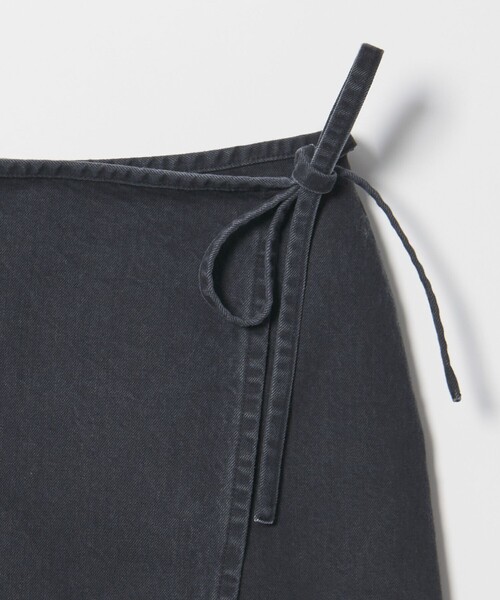 Steven Alan（スティーブンアラン）の「＜Steven Alan＞コットン ラップ デニムスカート（デニムスカート・レディース・オフホワイト/ブラック・M/S）」の15枚目の写真
