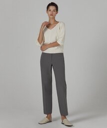 A.RIFF（エイリフ）の「ヘプバーンストレートスラックス-カーキ（スラックス）」