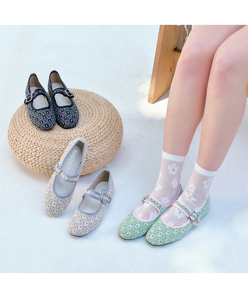 SHOEHI(シューハイ)の「セリーヌ メリージェーン フラット(3カラー)(バレエシューズ・レディース・ブラック/ベージュ/グリーン・22.5cm/23cm/23.5cm/24cm/24.5cm/25cm)」の1枚目の写真