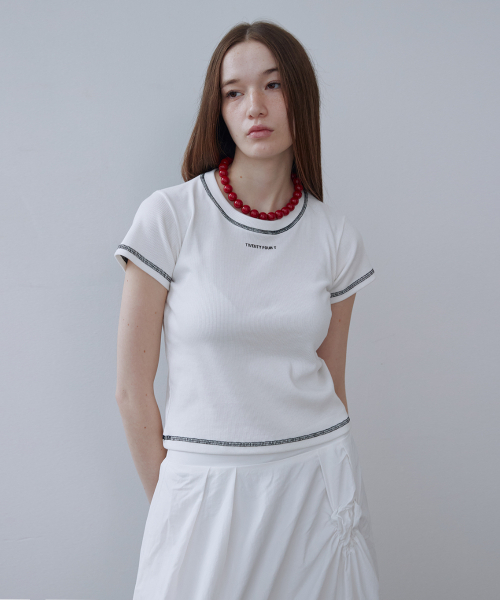 TWENTY FOUR T(トゥエンティフォーティ)の「ロゴステッチTシャツホワイト(Tシャツ/カットソー・レディース・その他・FREE)」の1枚目の写真