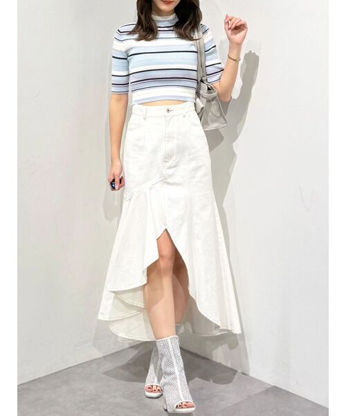 MERCURYDUO（マーキュリーデュオ）の「デニムイレギュラーヘムフレアスカート（スカート・レディース・ライトブルー/オフホワイト・MEDIUM/SMALL）」の11枚目の写真