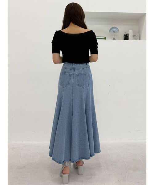 MERCURYDUO（マーキュリーデュオ）の「デニムイレギュラーヘムフレアスカート（スカート・レディース・ライトブルー/オフホワイト・MEDIUM/SMALL）」の16枚目の写真