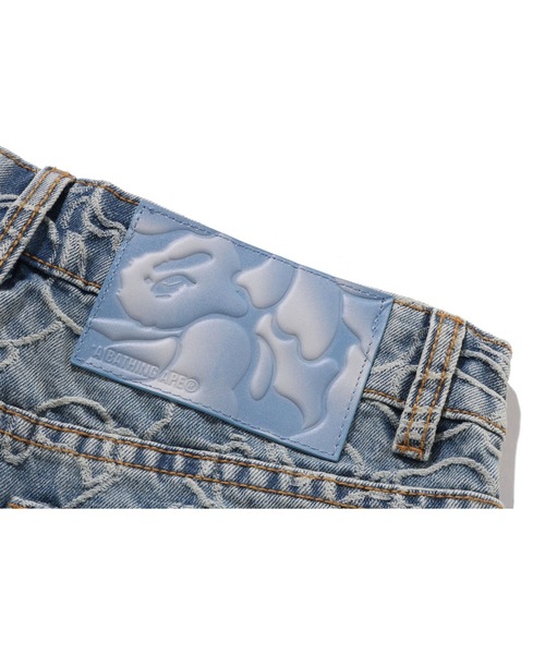 A BATHING APE（アベイシングエイプ）の「LINE CAMO DENIM SHORTS（デニムパンツ・レディース・ライトインディゴブルー/ピンク・MEDIUM/SMALL）」の7枚目の写真