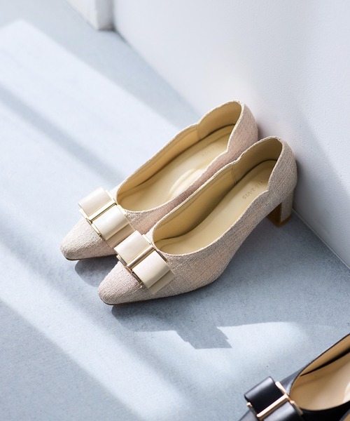 Juze（ジュゼ）の「ハートカットリボンパンプス（パンプス・レディース・ブラック/ベージュ系その他2・S/M/L）」の2枚目の写真