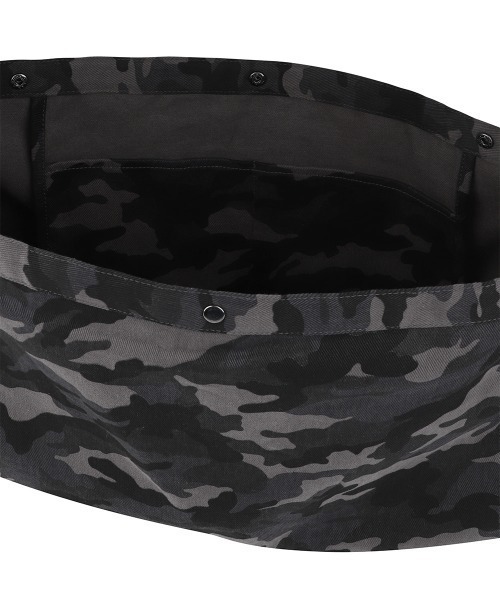 MAHAGRID（マハグリッド）の「『mahagrid/マハグリッド』 Camo Mail Bag/カモメールバッグ（ショルダーバッグ・レディース・ブラック/カーキ・FREE）」の8枚目の写真
