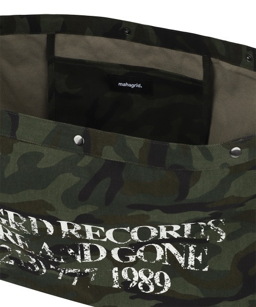 MAHAGRID（マハグリッド）の「『mahagrid/マハグリッド』 Camo Mail Bag/カモメールバッグ（ショルダーバッグ・レディース・ブラック/カーキ・FREE）」の14枚目の写真