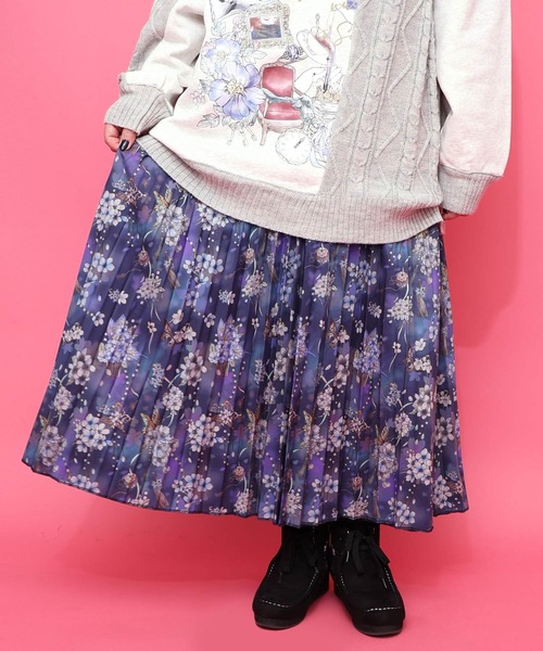 iS ScoLar（イズスカラー）の「553295：雅結×iS ScoLarコラボ 花蝶リバーシブルスカート（スカート・レディース・ブラック/ネイビー・L/M）」の7枚目の写真