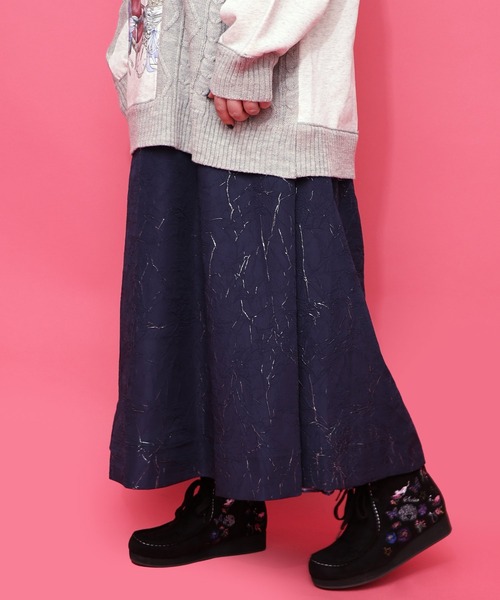 iS ScoLar（イズスカラー）の「553295：雅結×iS ScoLarコラボ 花蝶リバーシブルスカート（スカート・レディース・ブラック/ネイビー・L/M）」の11枚目の写真